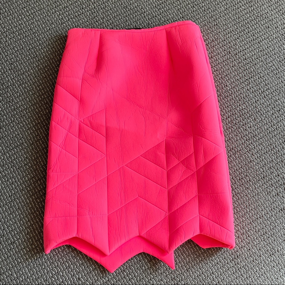 PREEN by Thornton Bregazzi Neon Pink Skirt Medium 96% Viscose 4% EA Stylish